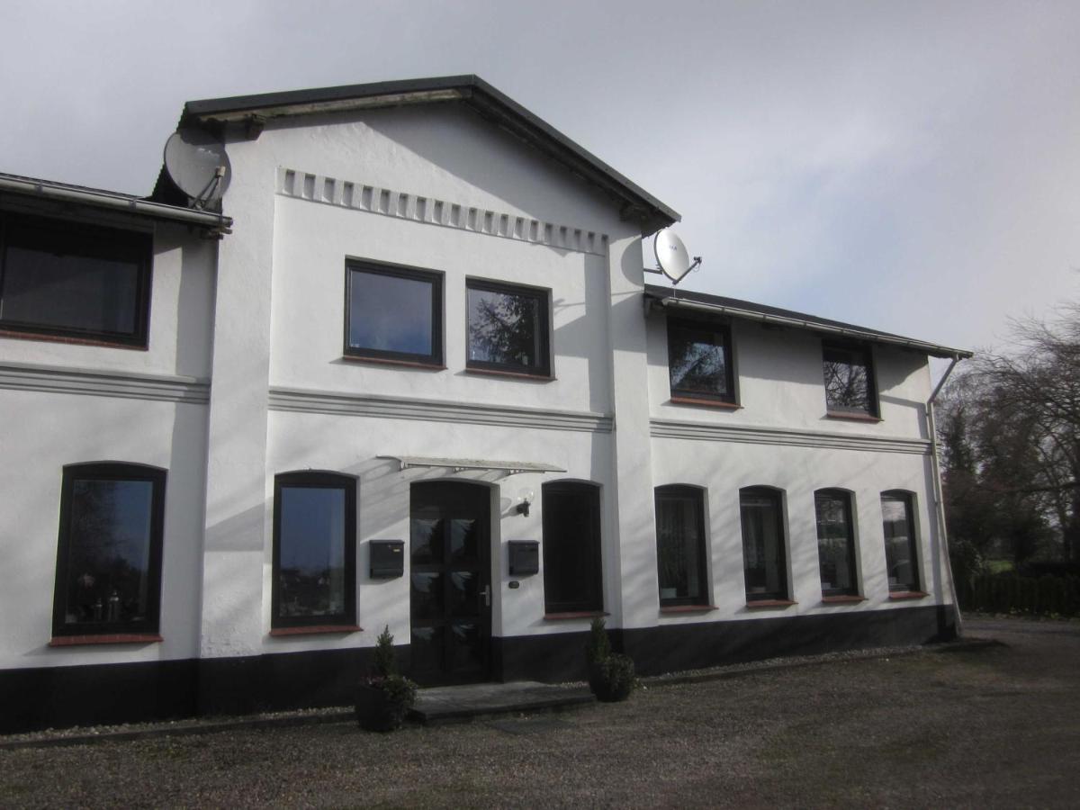 Birkwang - Modern Eingerichtete Fewo Mit 3 Schlafzimmern In Laendlicher Umgebung Wanderup Exterior foto
